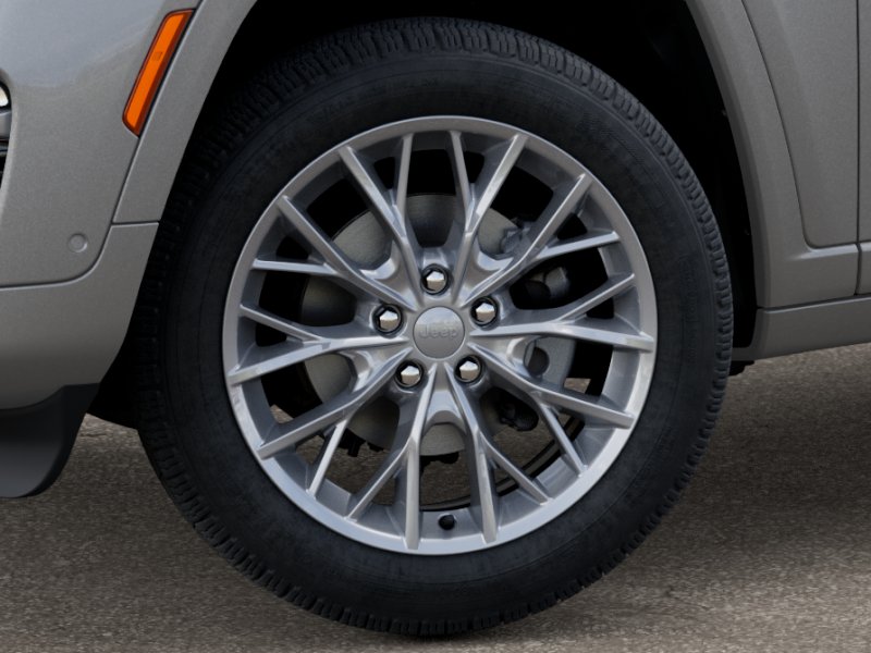 2025 Jeep Grand Cherokee Summit photo 4