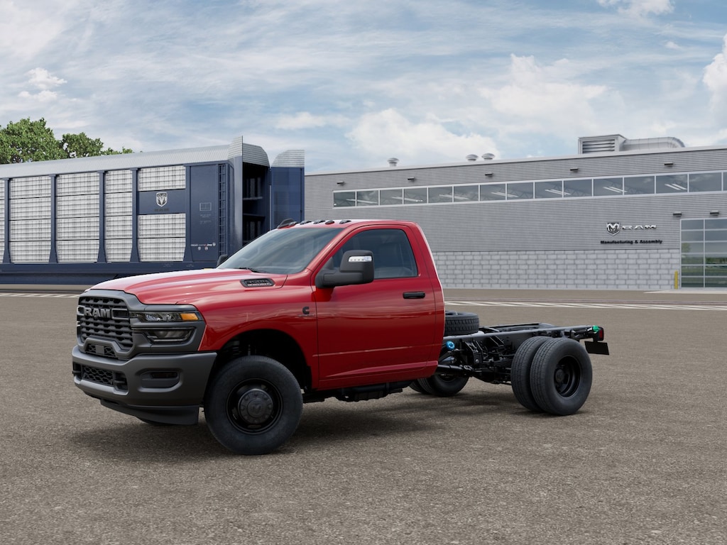 New 2026 Ram 3500 Chassis Cab Tradesman/Big Horn Pickup