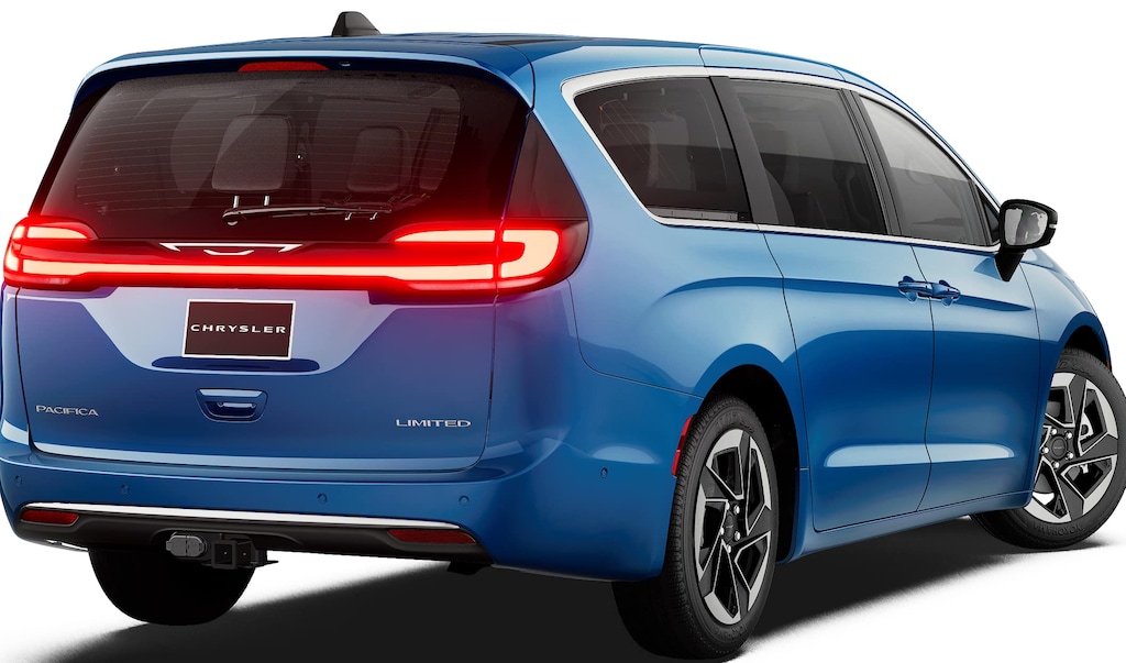 New 2027 Chrysler Pacifica LIMITED Passenger Van