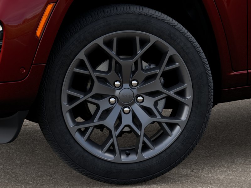 2025 Jeep Grand Cherokee Summit photo 3