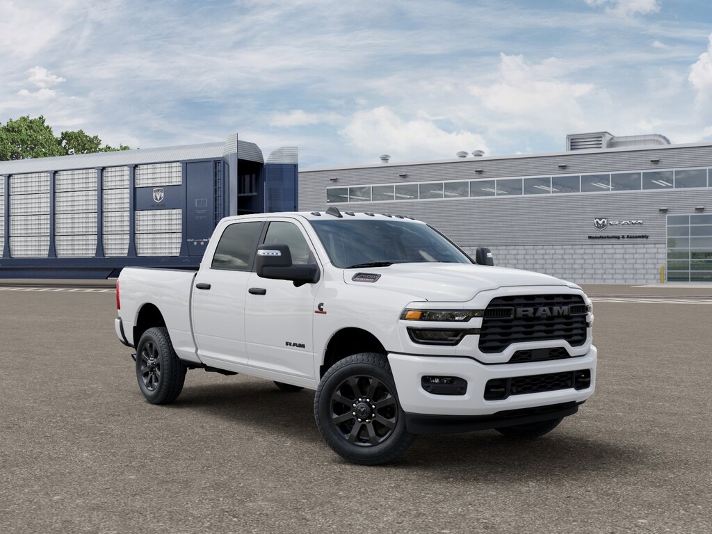 New 2026 Ram 2500 BIG HORN CREW CAB 4X4 6'4 BOX Pickup