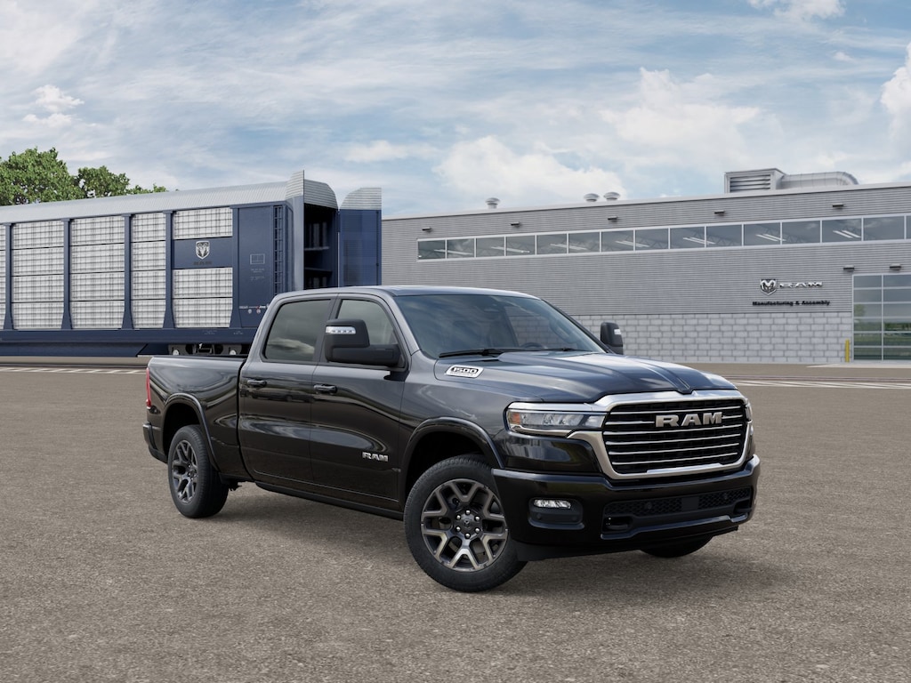 New 2026 Ram 1500 LARAMIE CREW CAB 4X4 6'4 BOX Pickup