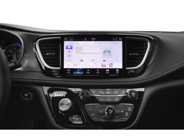 2026 Chrysler Pacifica Pinnacle photo 13