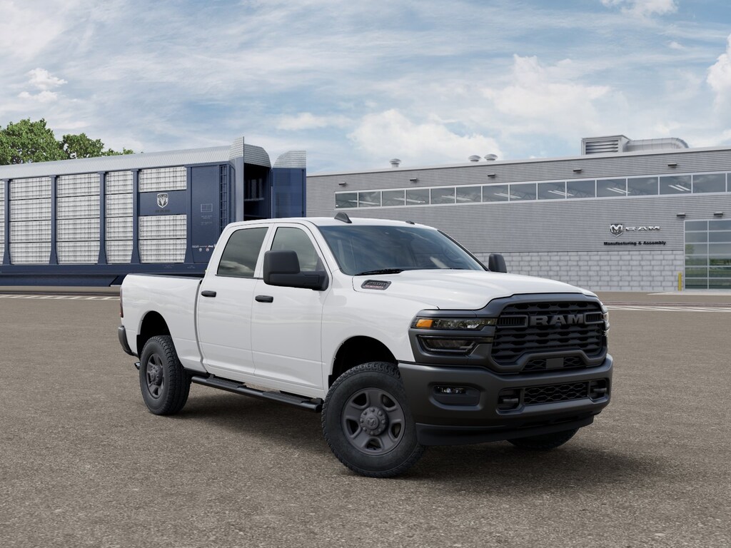 New 2026 Ram 2500 TRADESMAN CREW CAB 4X4 6'4 BOX Pickup