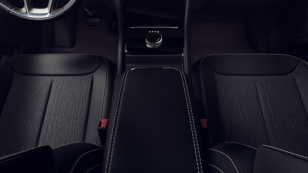 New 2026 Jeep Grand Cherokee L Laredo Sport Utility