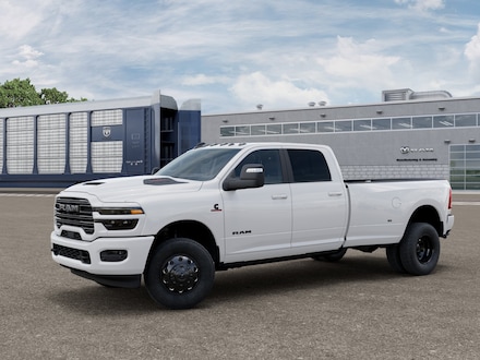 2026 Ram 3500 LARAMIE CREW CAB 4X4 8' BOX Pickup