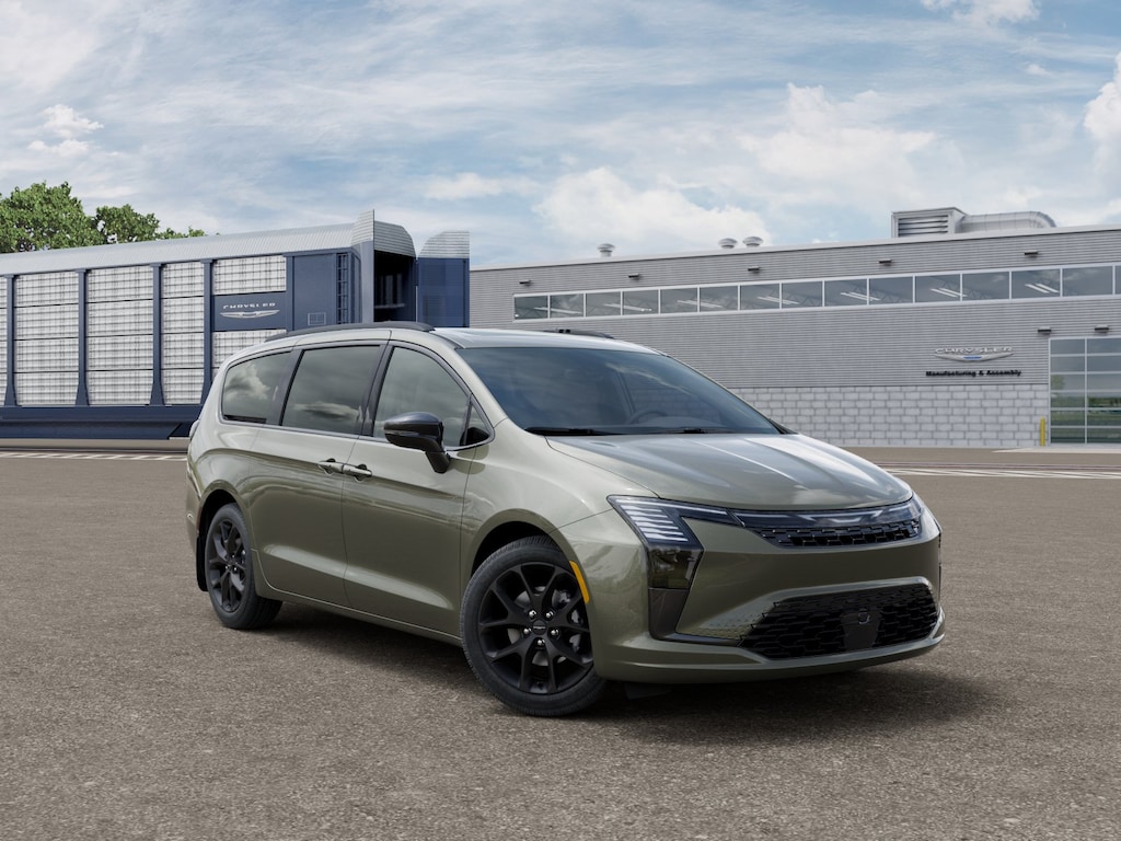New 2027 Chrysler Pacifica LIMITED Passenger Van