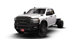 2026 Ram 5500 Chassis Cab TRADESMAN  CREW  4X4 60' CA Pickup