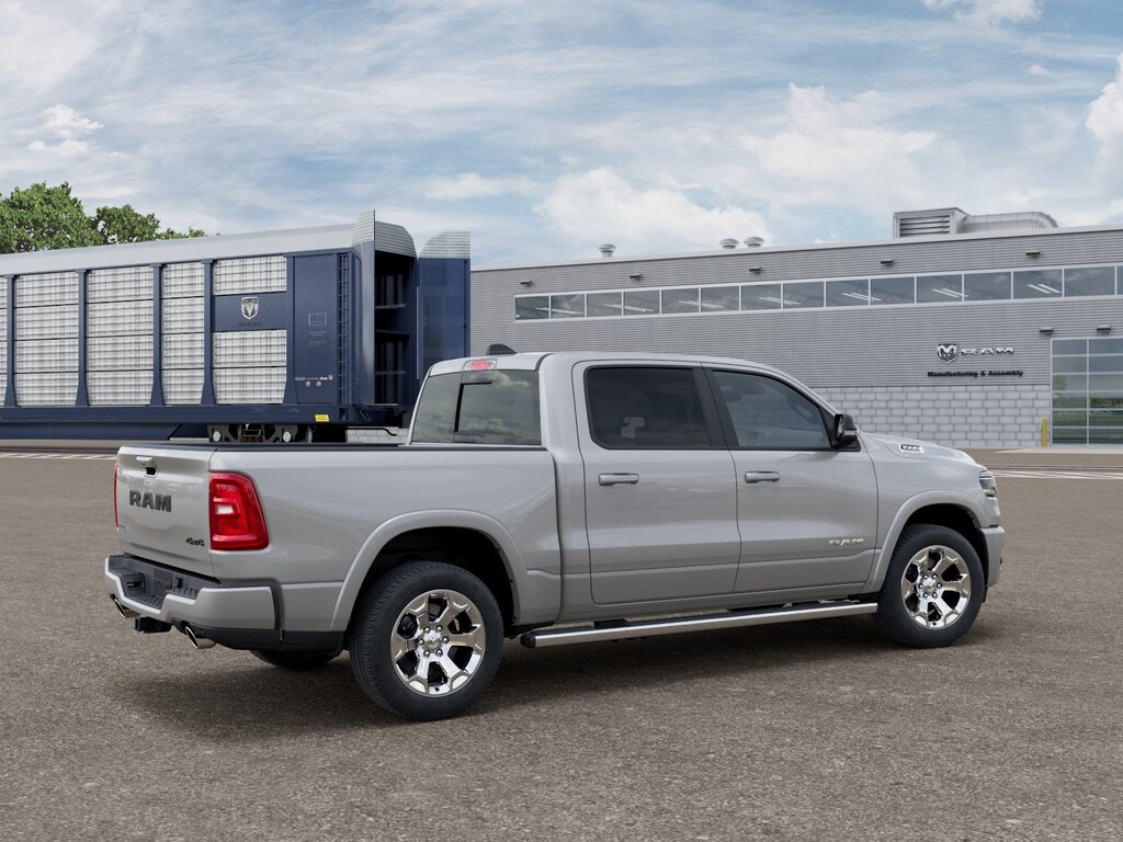New 2026 Ram 1500 BIG HORN CREW CAB 4X4 5'7 BOX Pickup