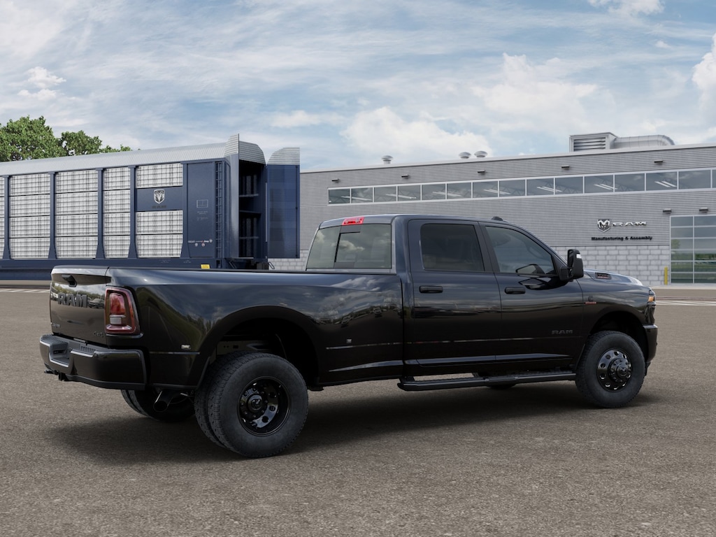 New 2026 Ram 3500 LONE STAR CREW CAB 4X4 8' BOX Pickup