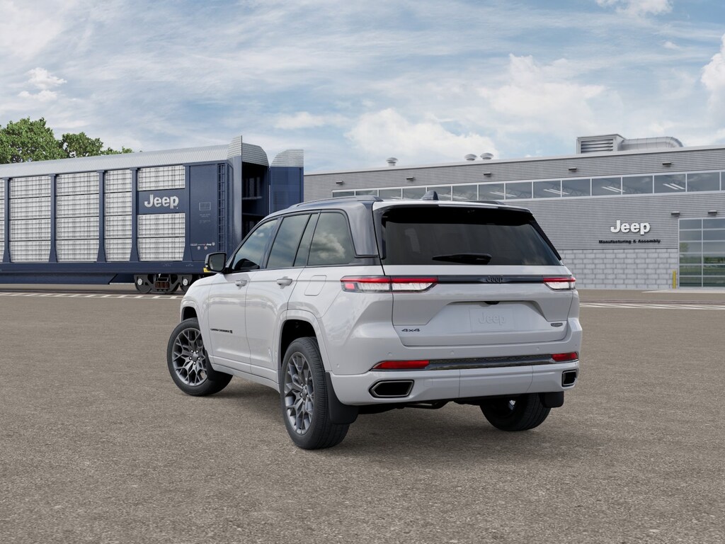New 2025 Jeep Grand Cherokee SUMMIT 4X4 Sport Utility