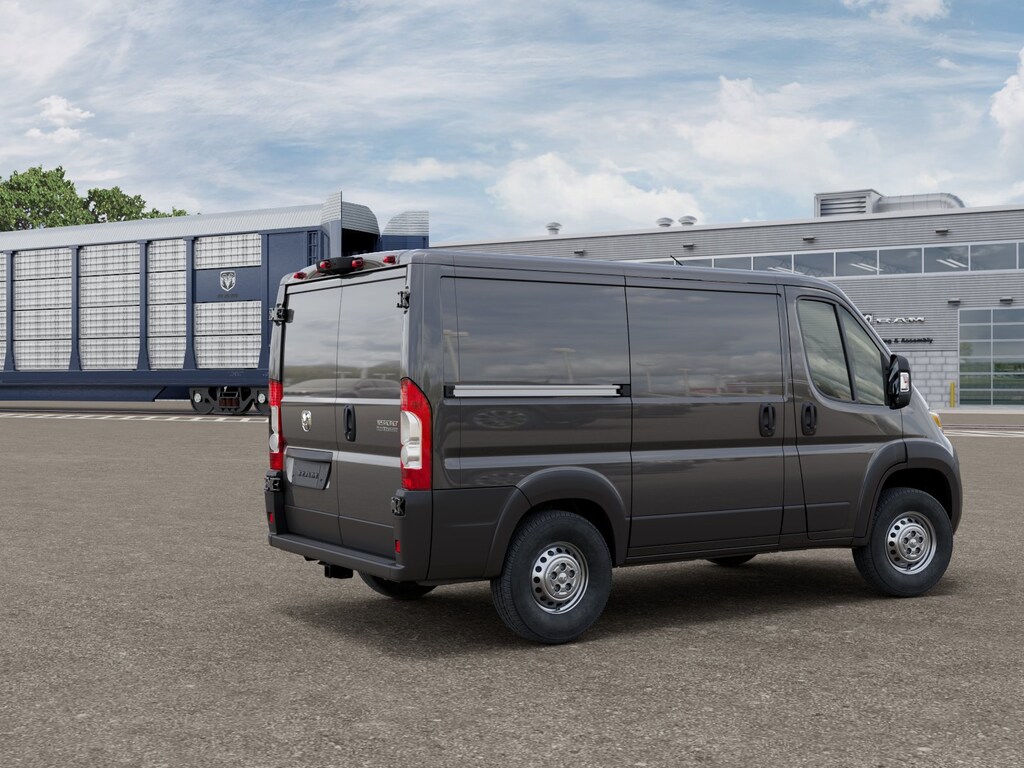 New 2026 Ram ProMaster PROMASTER 1500 TRADESMAN CARGO VAN LOW ROOF 118' W Cargo Van