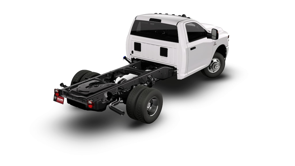 New 2026 Ram 3500 TRADESMAN CHASSIS REGULAR CAB 4X4 60' CA Pickup