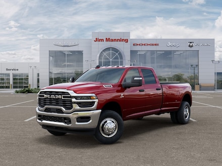 2026 Ram 3500 TRADESMAN CREW CAB 4X4 8' BOX Pickup