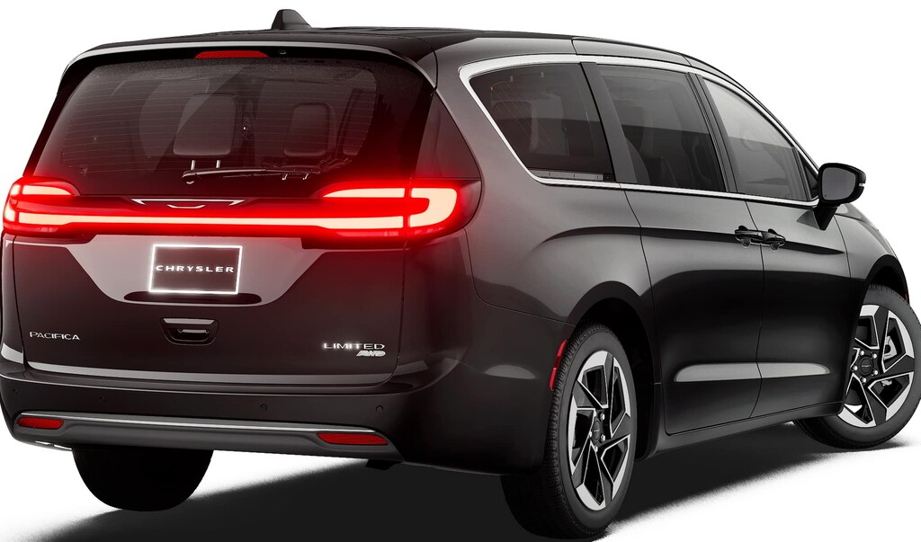 New 2027 Chrysler Pacifica LIMITED AWD Passenger Van