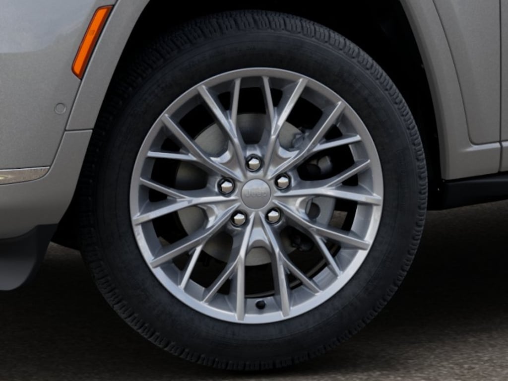 New 2025 Jeep Grand Cherokee L SUMMIT 4X4 Sport Utility