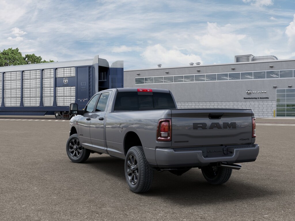 New 2026 Ram 3500 BIG HORN CREW CAB 4X4 8' BOX Pickup