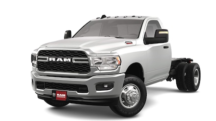 2024 Ram 3500 Chassis Cab TRADESMAN  REGULAR  4X4 60' CA Pickup