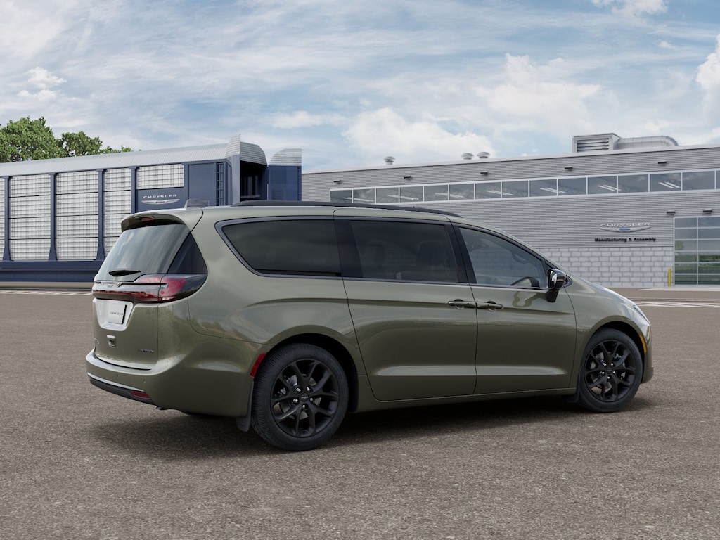 New 2027 Chrysler Pacifica LIMITED Passenger Van