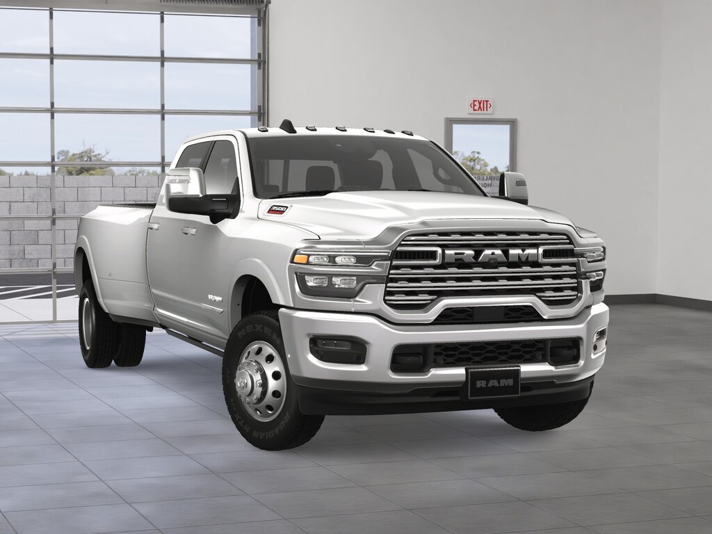 New 2025 Ram 3500 LIMITED CREW CAB 4X4 8' BOX Pickup