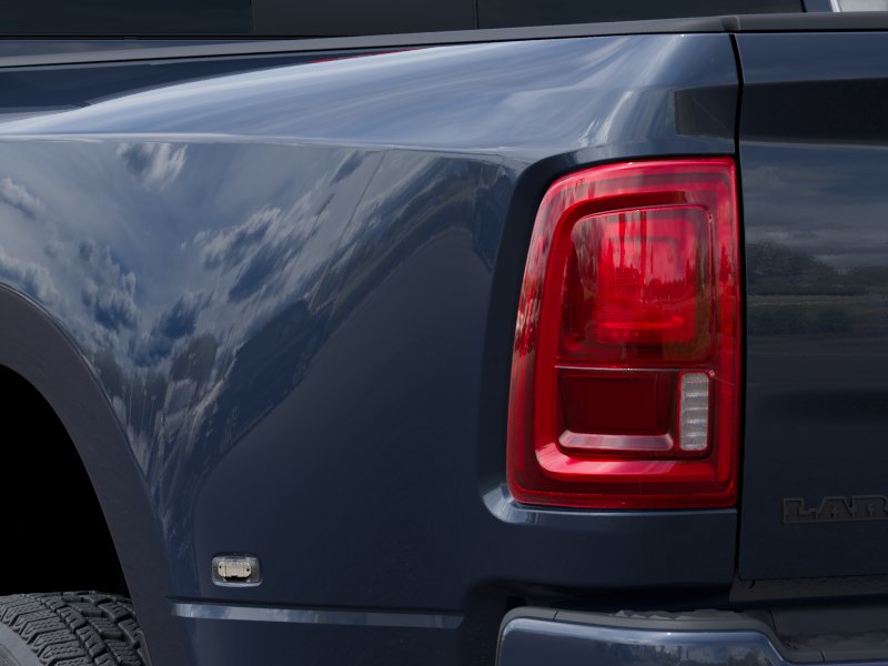 2026 RAM 3500 Laramie - Photo 12