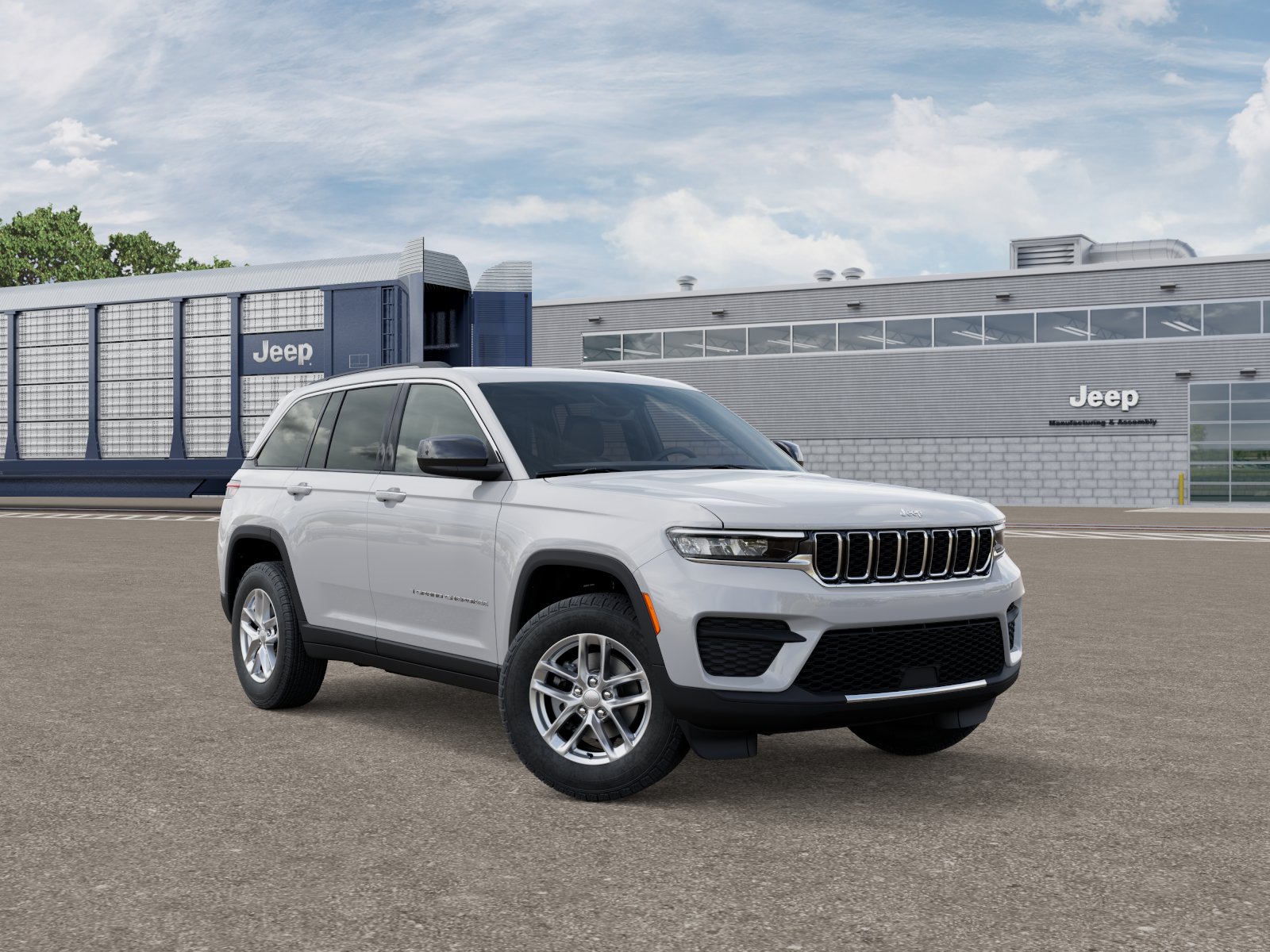 2025 Jeep Grand Cherokee Laredo photo 3