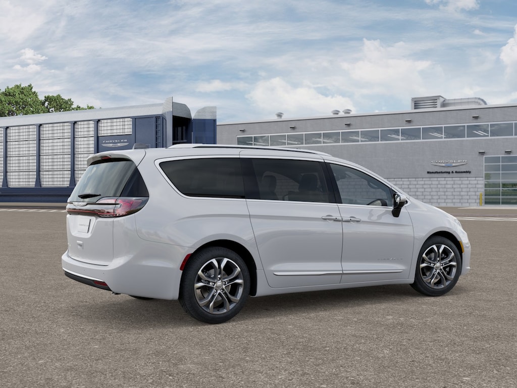 New 2026 Chrysler Pacifica PINNACLE Passenger Van