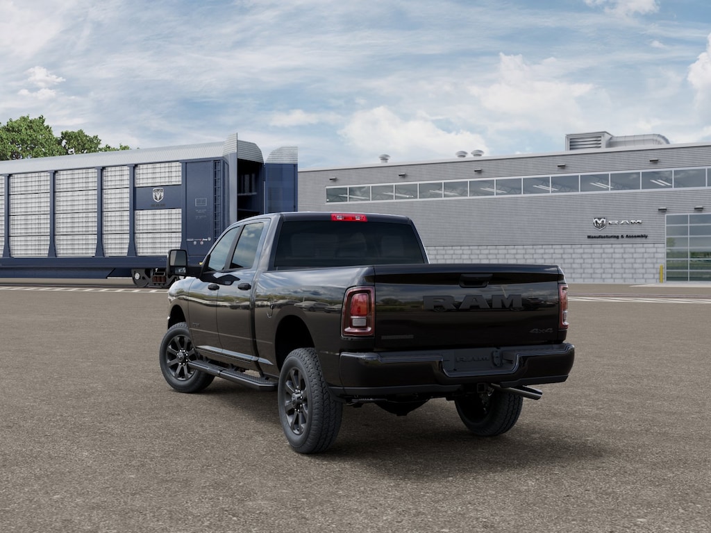 New 2026 Ram 2500 BIG HORN CREW CAB 4X4 6'4 BOX Pickup