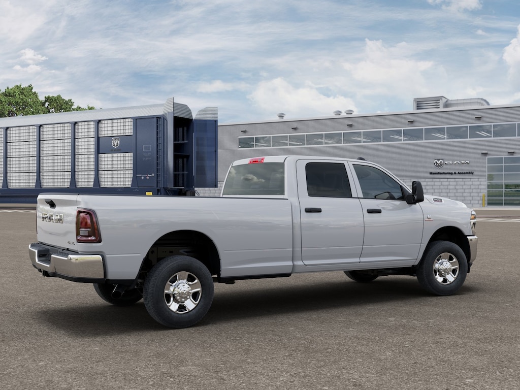 New 2026 Ram 2500 TRADESMAN CREW CAB 4X4 8' BOX Pickup