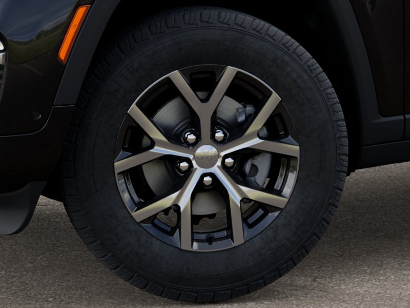 2025 Jeep Grand Cherokee Limited photo 3