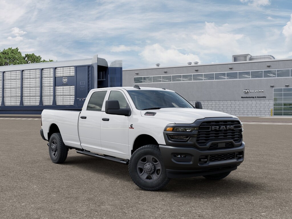 New 2026 Ram 3500 TRADESMAN CREW CAB 4X4 8' BOX Pickup