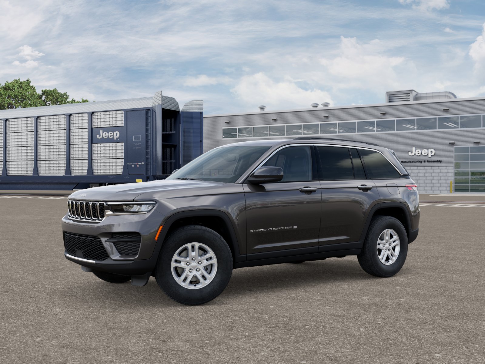 2025 Jeep Grand Cherokee Laredo photo 3