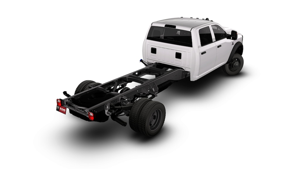 New 2026 Ram 5500 TRADESMAN CHASSIS CREW CAB 4X4 84' CA Pickup