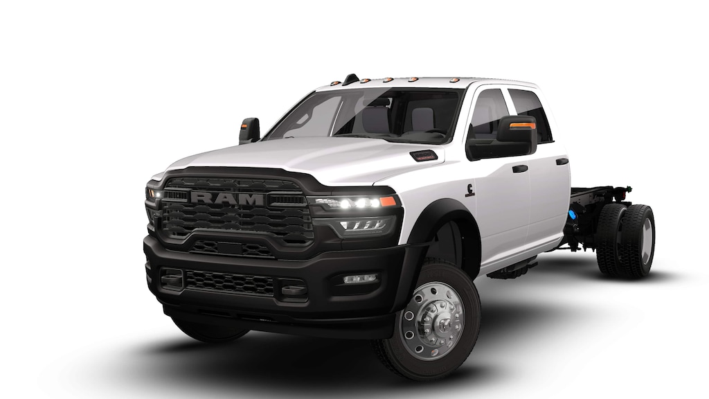 New 2026 Ram 5500 TRADESMAN CHASSIS CREW CAB 4X4 84' CA Pickup