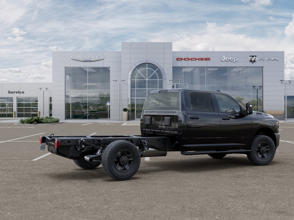 New 2026 Ram 3500 Chassis Cab Tradesman/Big Horn Pickup