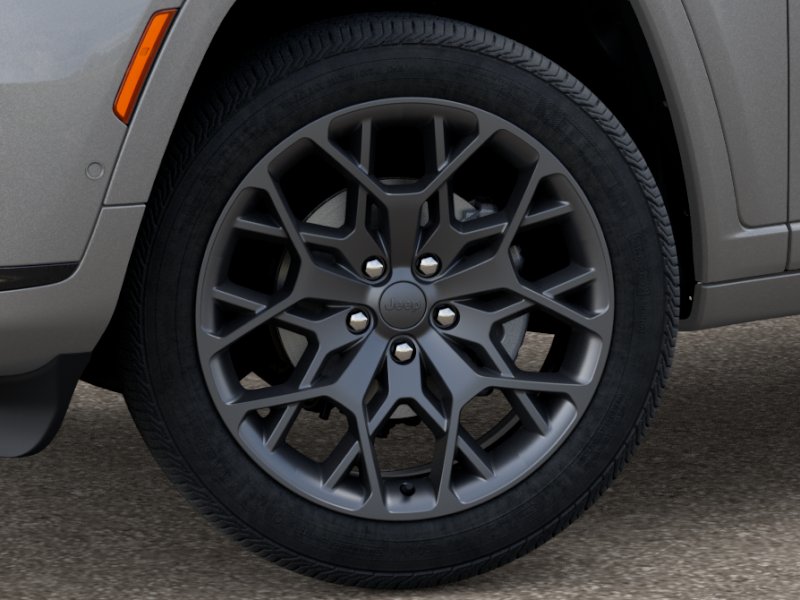 2025 Jeep Grand Cherokee L Summit photo 2