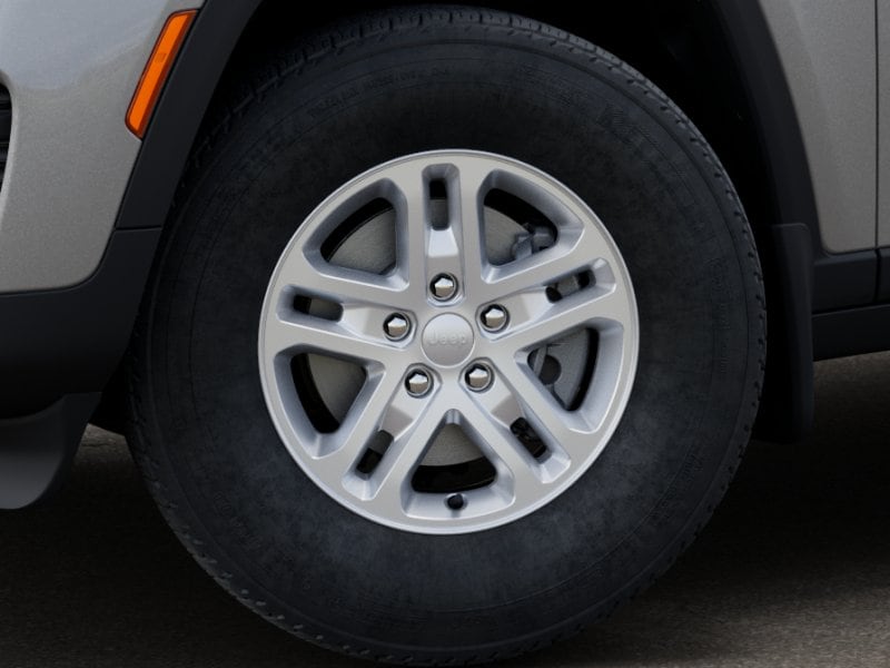 2025 Jeep Grand Cherokee Laredo - Photo 25