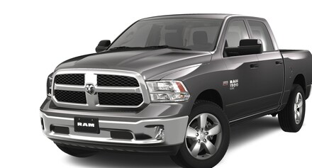 2024 Ram 1500 Classic TRADESMAN CREW CAB 4X4 5'7 BOX Pickup