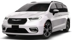 2026 Chrysler Pacifica PINNACLE AWD Passenger Van