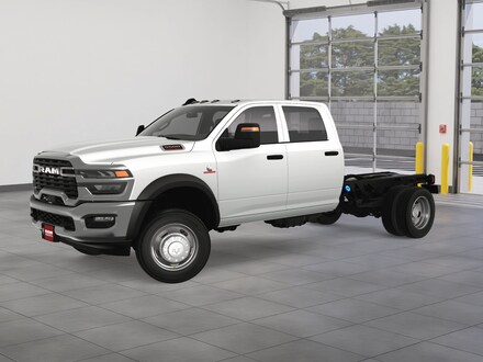 2025 Ram 5500 Chassis Cab Tradesman Tradesman 4x4 Crew Cab 60 CA 173.4 WB