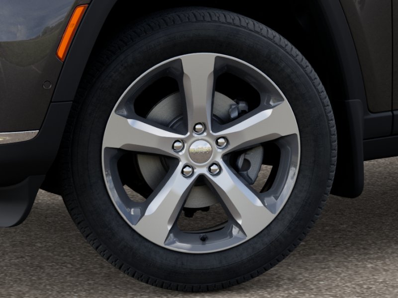 2025 Jeep Grand Cherokee Limited photo 2