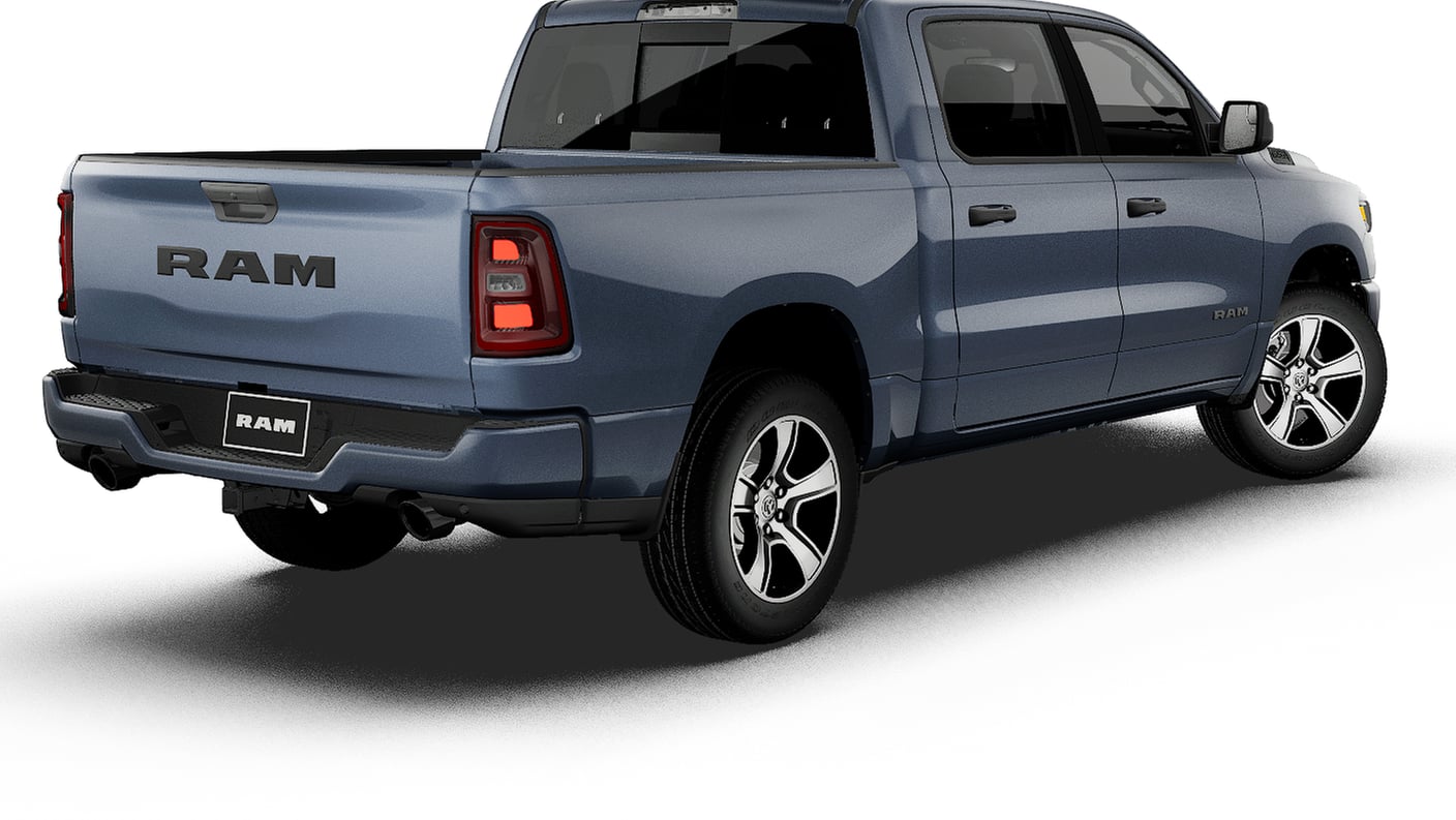 New 2027 Ram 1500 EXPRESS CREW CAB 4X2 5'7 BOX Pickup