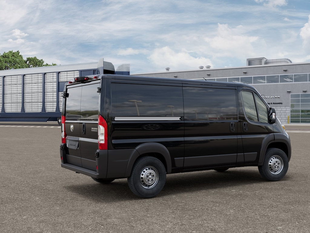 New 2026 Ram ProMaster PROMASTER 1500 TRADESMAN CARGO VAN LOW ROOF 136' W Cargo Van