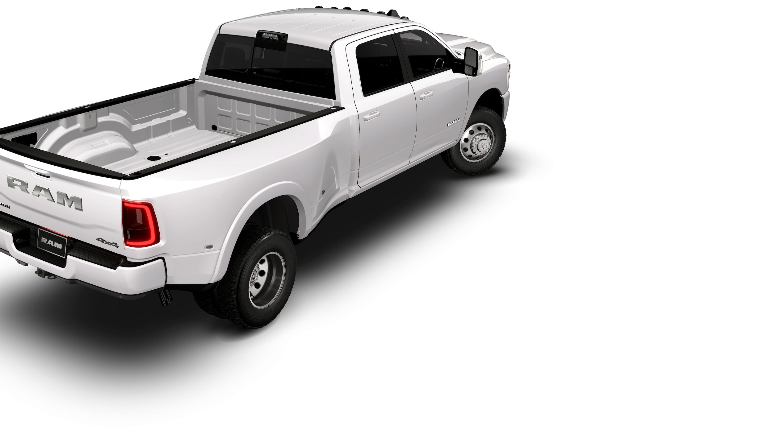 2026 RAM 3500 Laramie - Photo 18