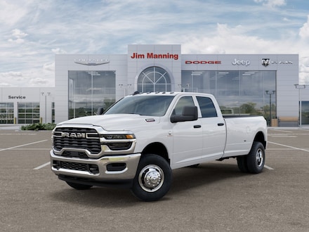 2026 Ram 3500 TRADESMAN CREW CAB 4X4 8' BOX Pickup