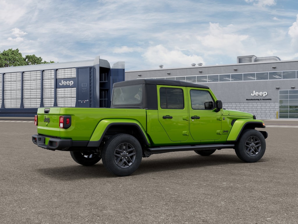 New 2026 Jeep Gladiator Sport S Pickup