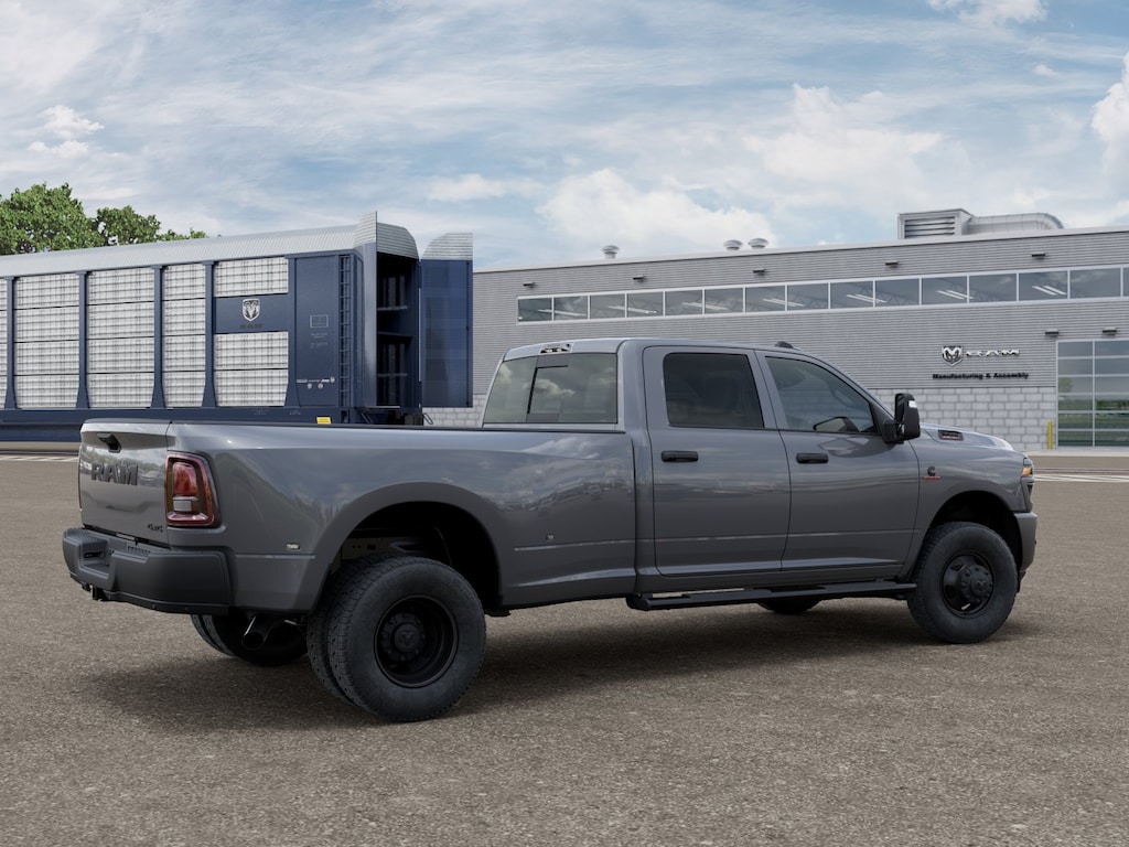 New 2027 Ram 3500 TRADESMAN CREW CAB 4X4 Pickup