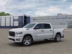 2026 Ram 1500 EXPRESS CREW CAB 4X2 5'7 BOX Pickup