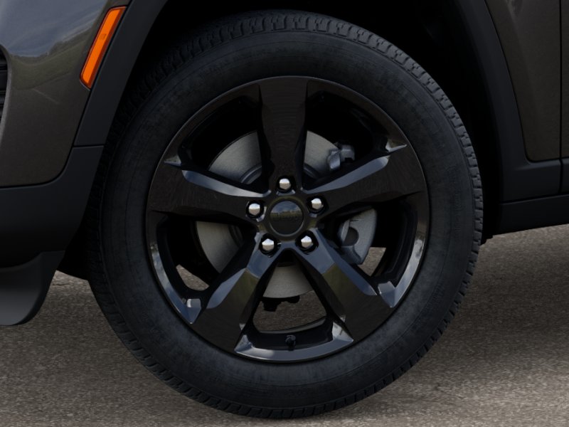 2025 Jeep Grand Cherokee Altitude photo 3