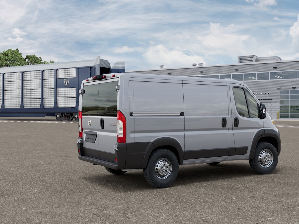 New 2026 Ram ProMaster PROMASTER 1500 TRADESMAN CARGO VAN LOW ROOF 118' W Cargo Van